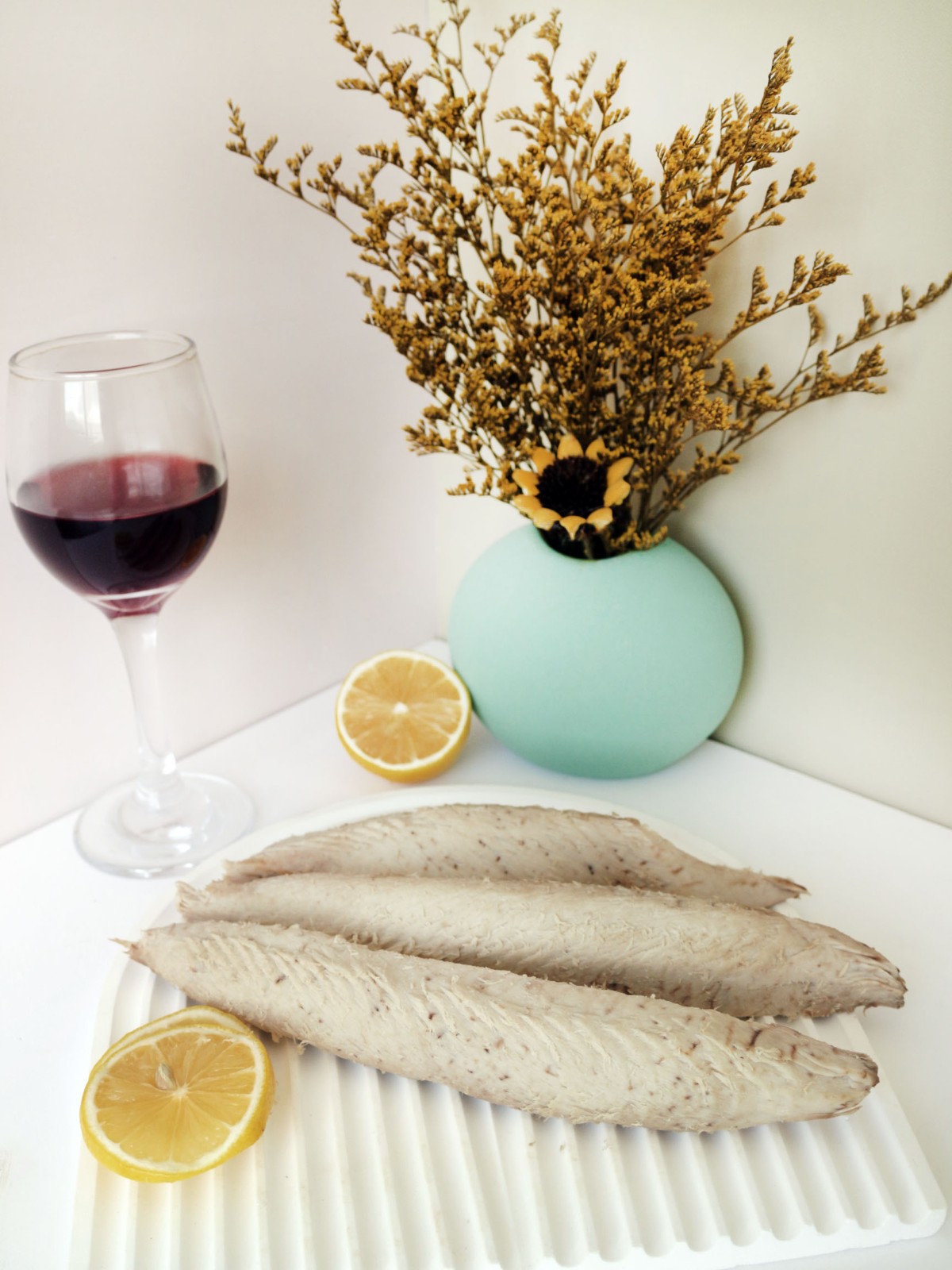 تونة تونغول المطبوخة مسبقاً/تونة طويلة الذيل (ثونوس تونغول) حقويه